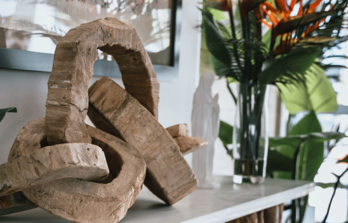 Wooden accent pieces and plants in our hotel suite in Wildwood Crest