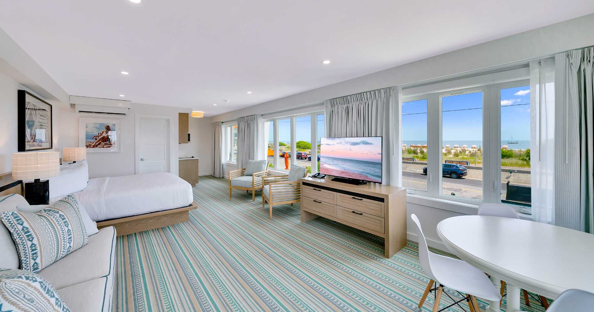Oceanview king suite at Mahalo Cape May